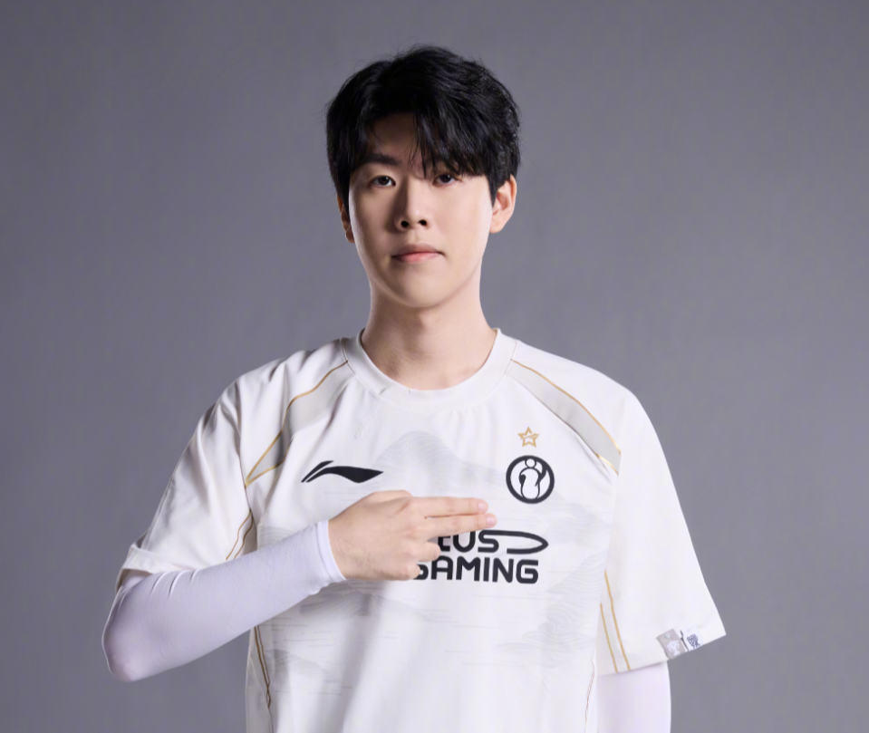 德通过吉拉 德通过吉拉